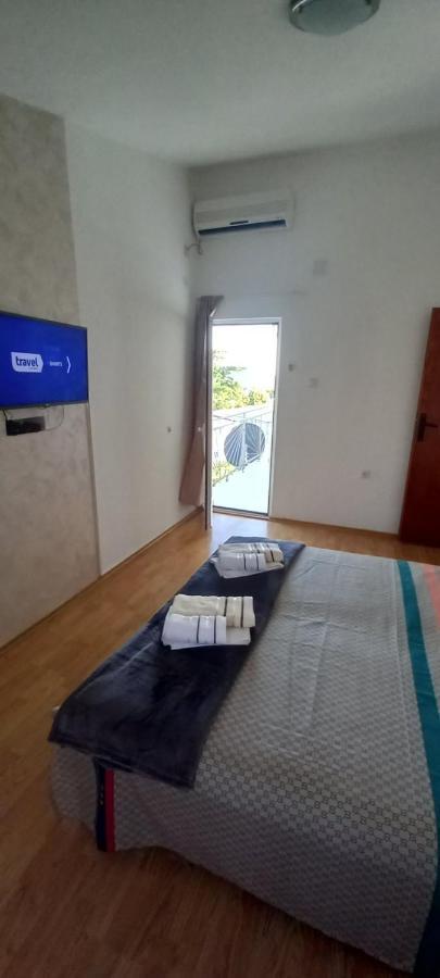 באר Apartments Kalamperovic מראה חיצוני תמונה